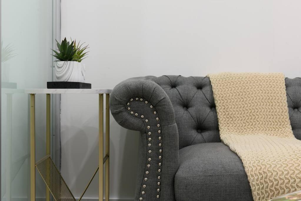 78-2B New furnished 1BR WD walk to Central Park