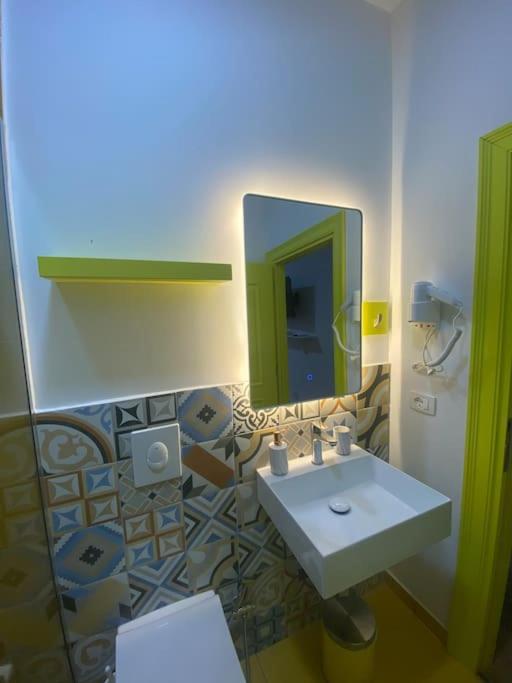 CASA ROI, Yellow apartment in the heart of Blloku