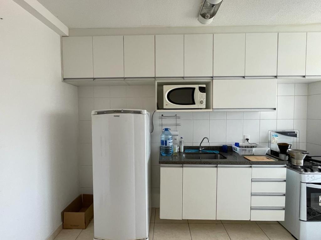 BELO APARTAMENTO - PRAIA GRANDE PERTINHO da PRAIA