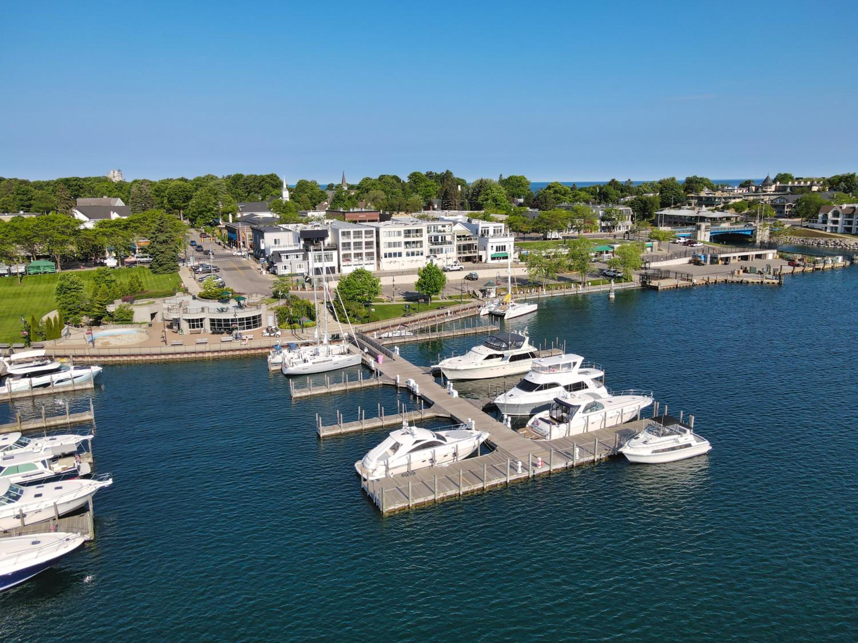 117D Edgewater Inn view 5
