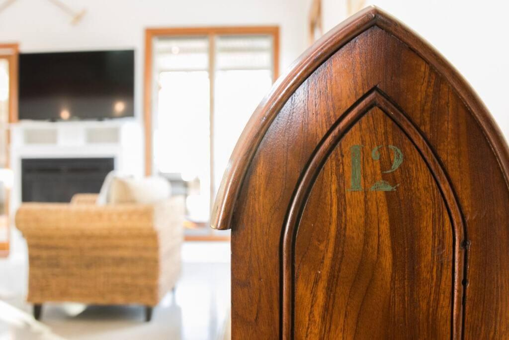 Riverlea Stables- style and charm await you!