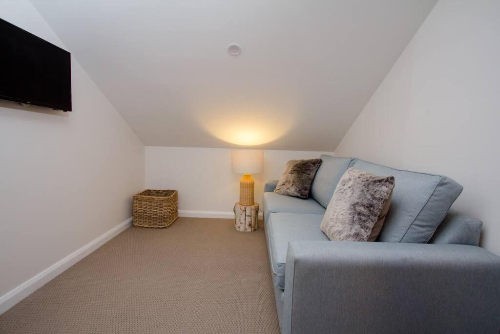 Riverlea Stables- style and charm await you!