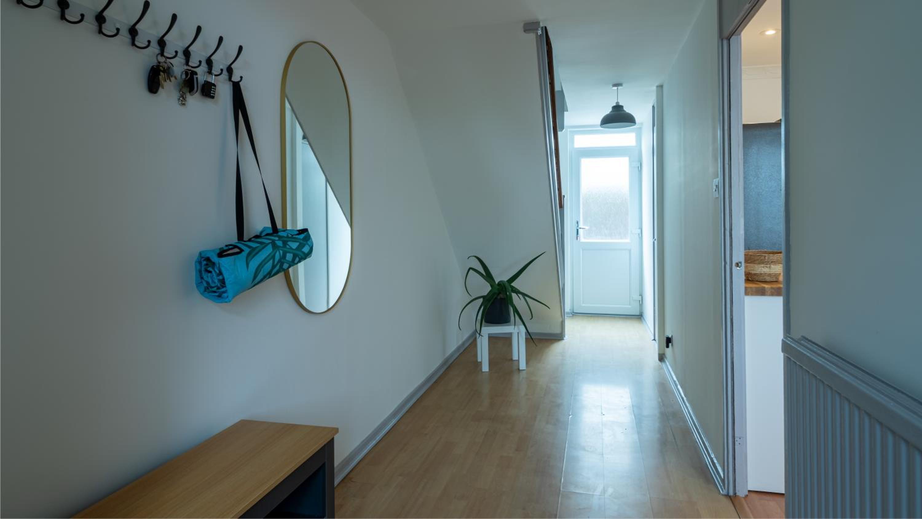 London Bridge 3 Bedroom House with reception room, office and private garden