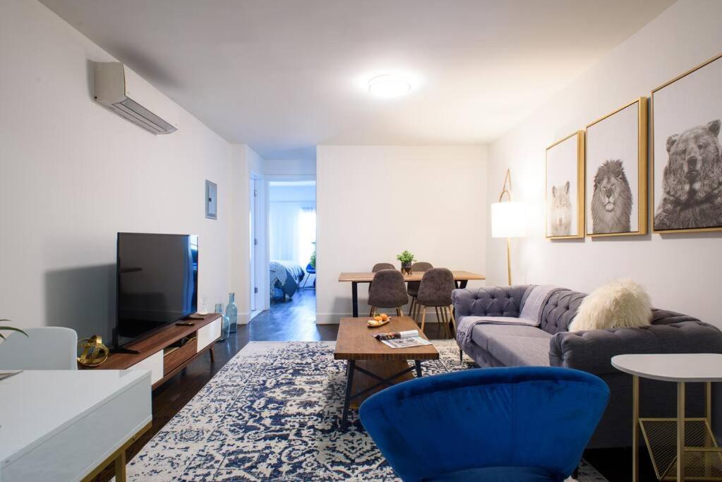39-3 Newly renovated 3 BR Prime midtown sleeps 6