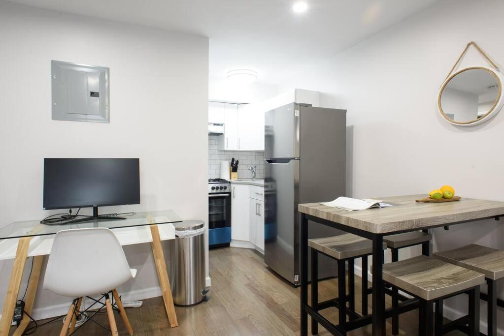 350-2A Prime gramercy Newly renovated 1BR sleeps 4