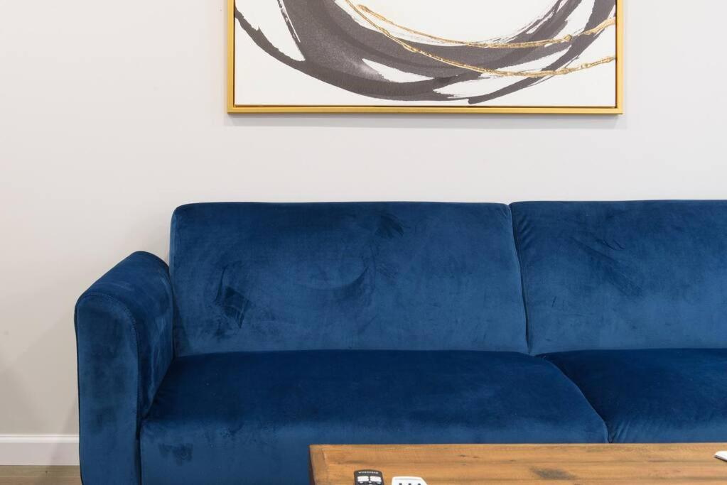 350-2A Prime gramercy Newly renovated 1BR sleeps 4