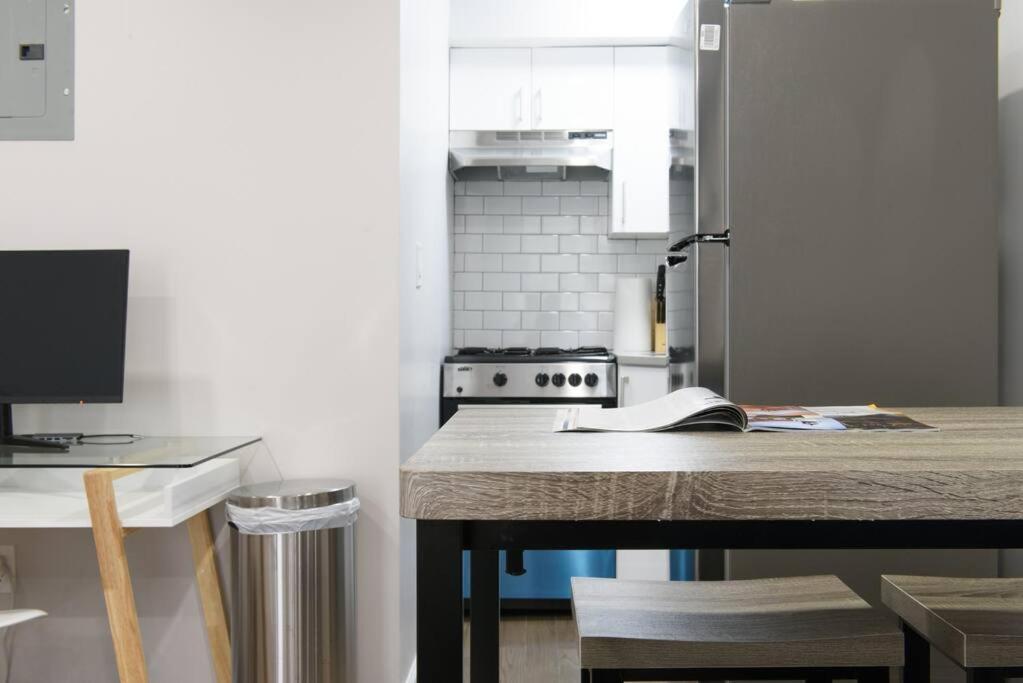 350-2A Prime gramercy Newly renovated 1BR sleeps 4