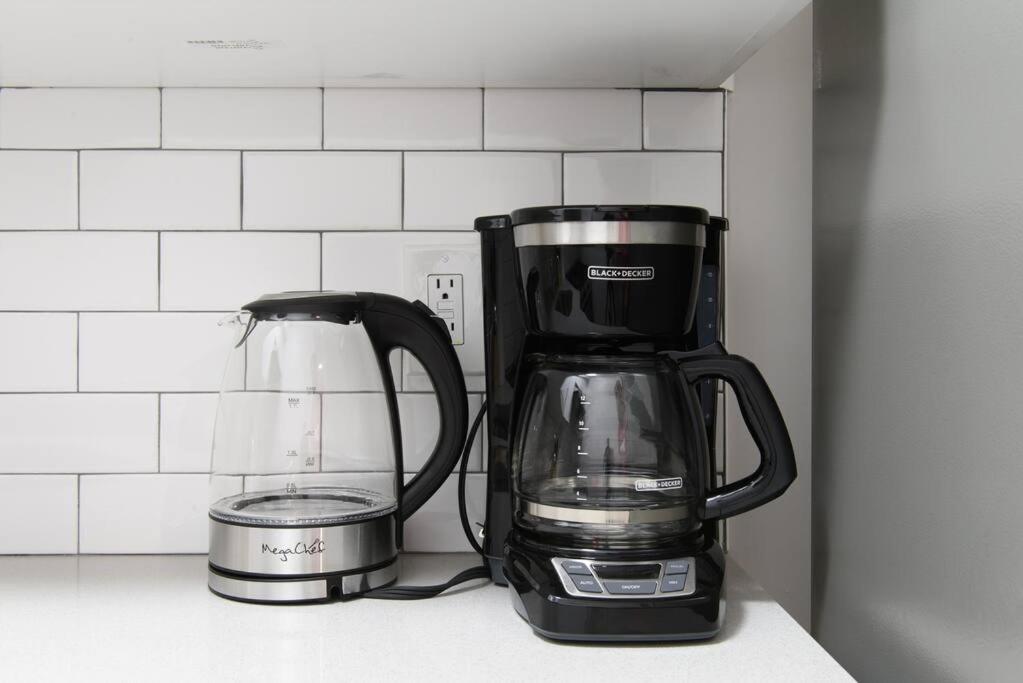 350-2A Prime gramercy Newly renovated 1BR sleeps 4
