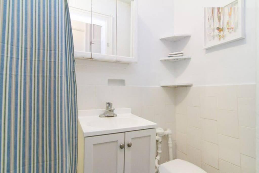 211-3 Prime Union Square Large 1BR Great value