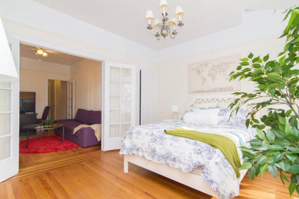 211-3 Prime Union Square Large 1BR Great value