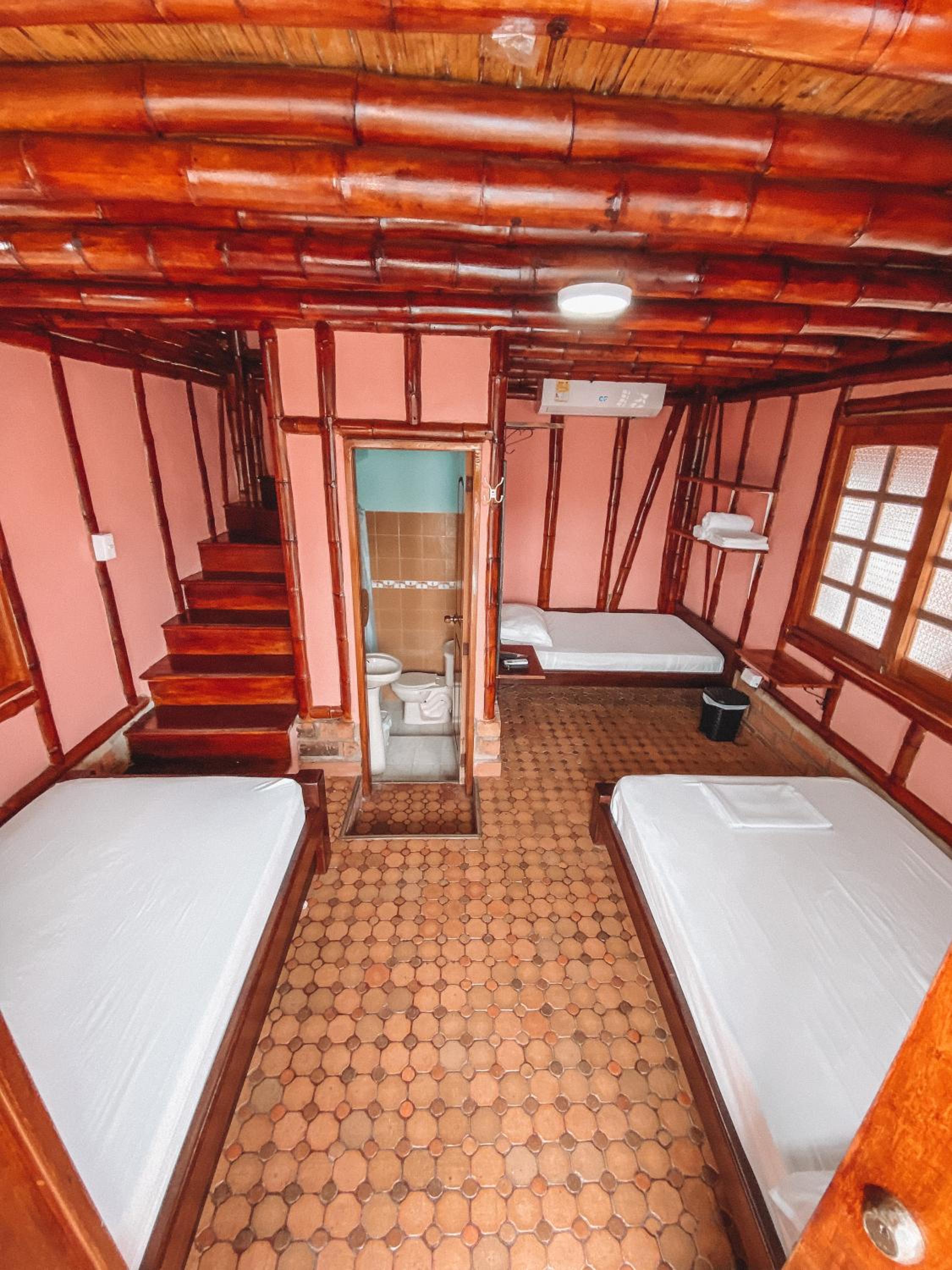 Hostal Victoria Club A&C