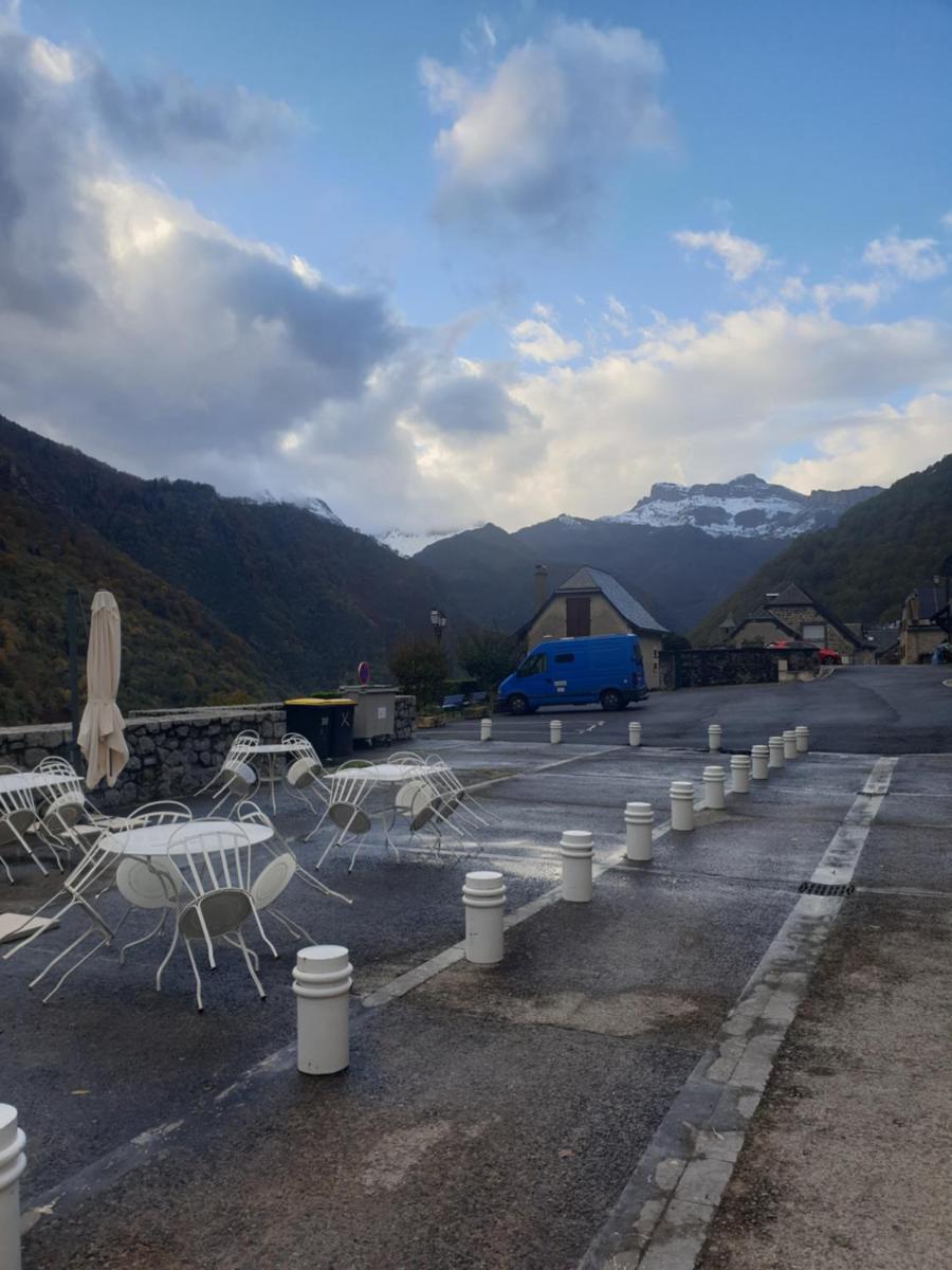 outdoor BBQ area