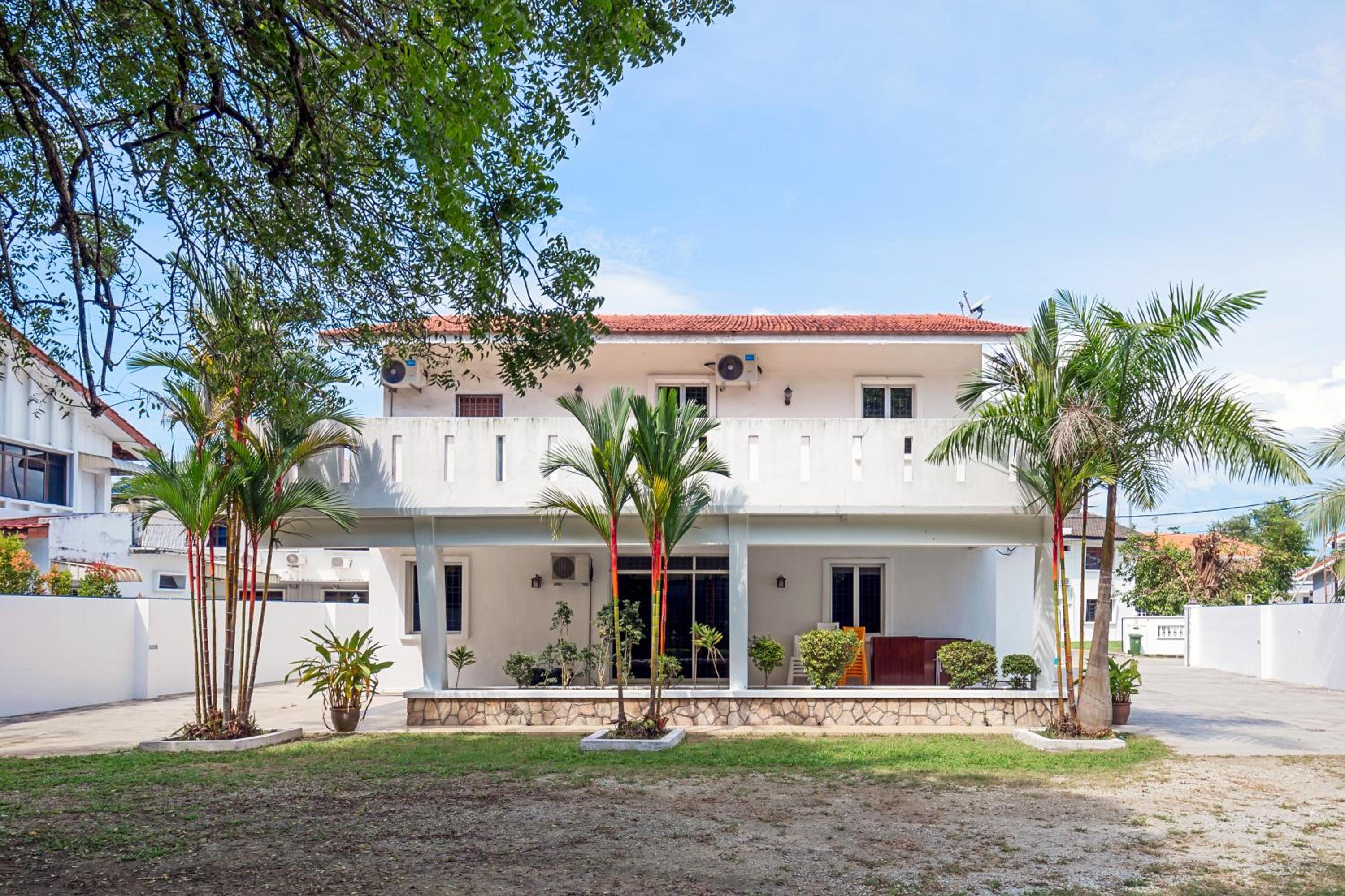 Seaside Private Bungalow, Tg Bungah photo 1