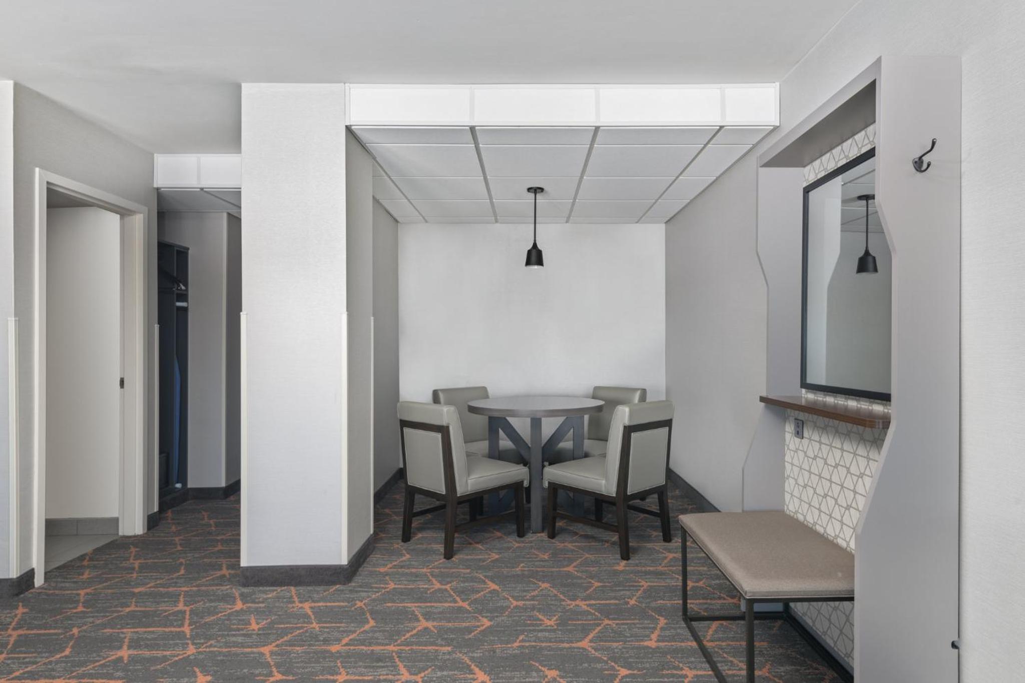 Portland Vacations - Holiday Inn Portland-By the Bay, an IHG Hotel - Property Image 48