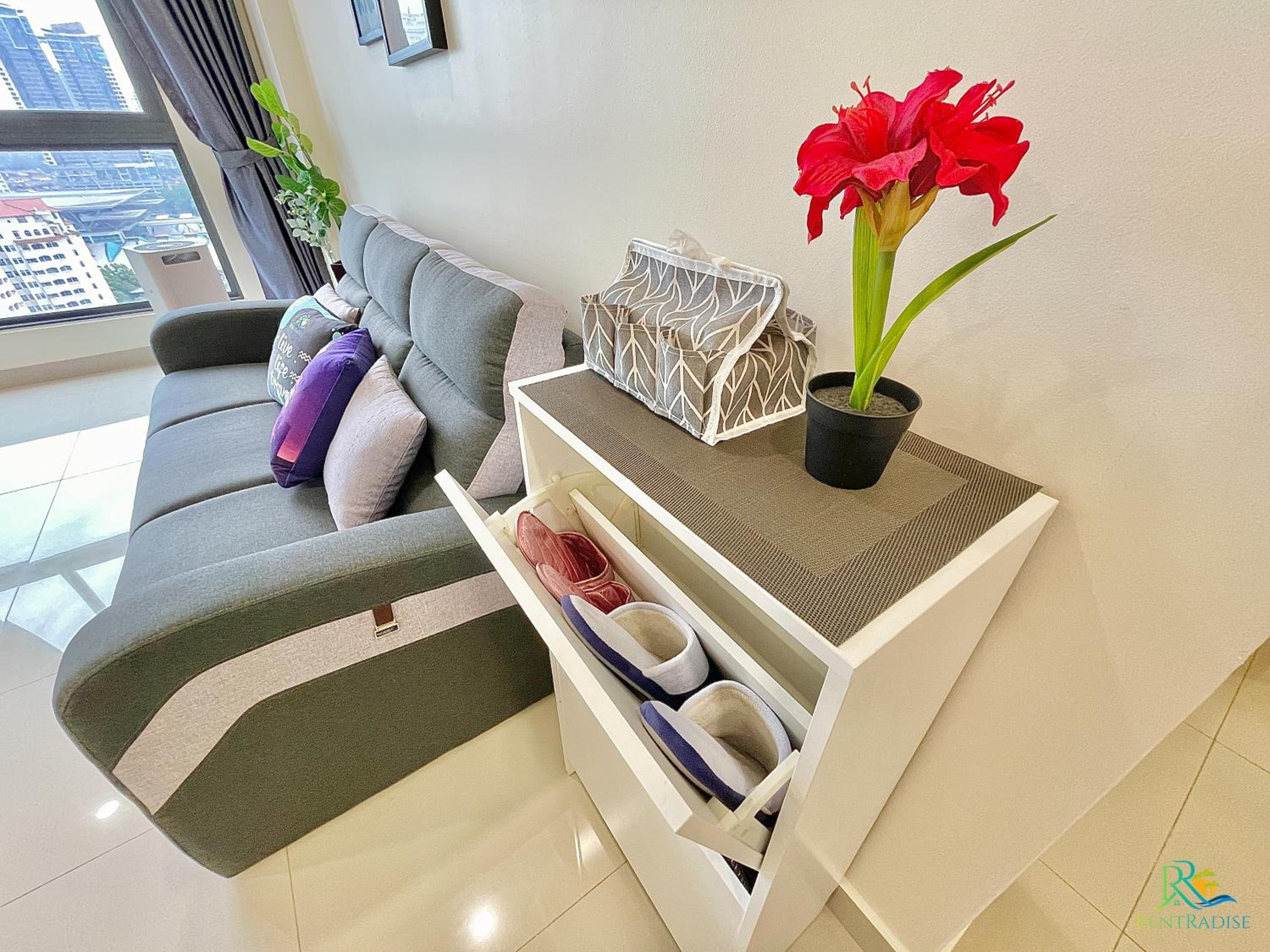 VSummer Suites by RR JBcity