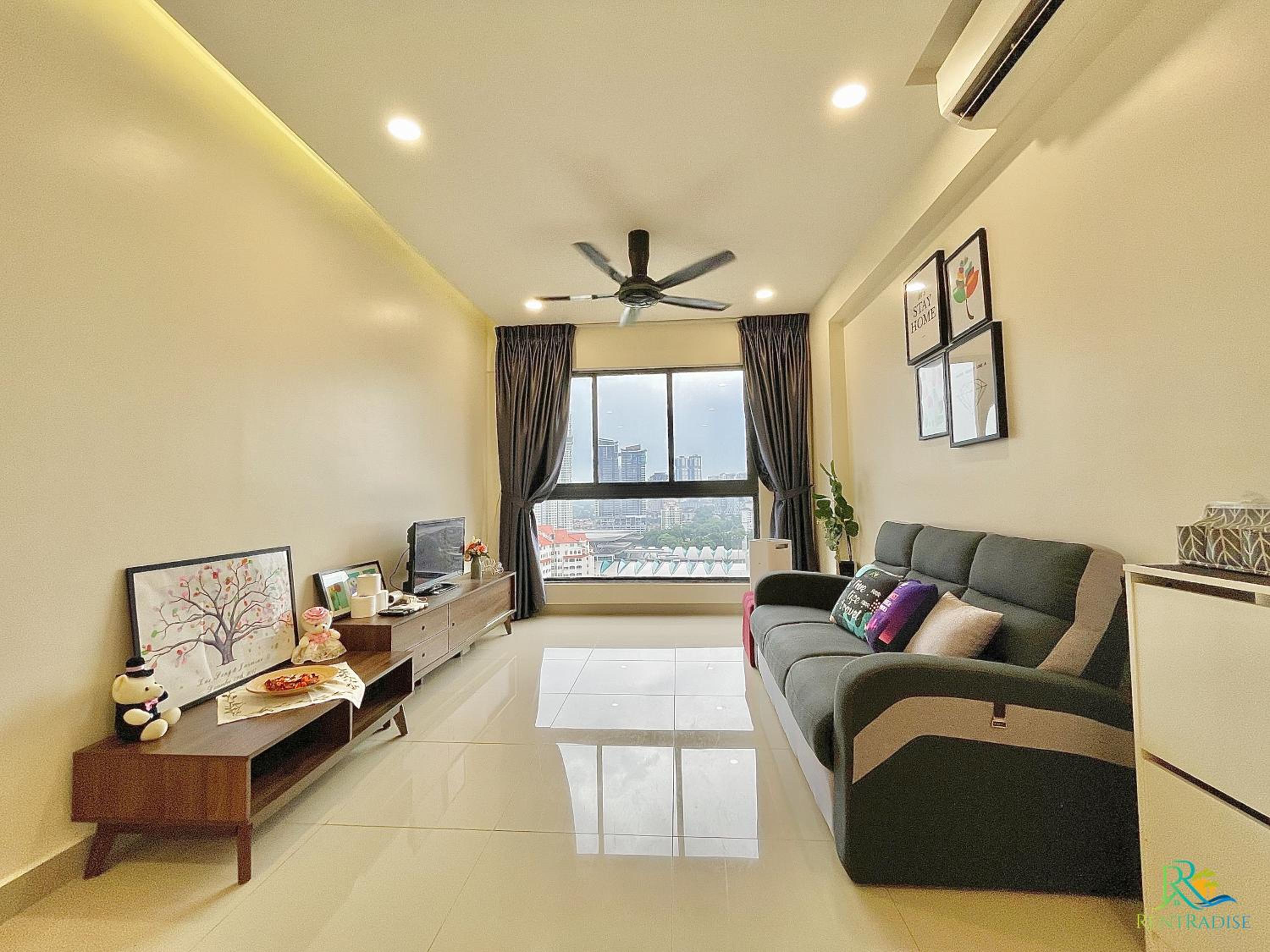 VSummer Suites by RR JBcity