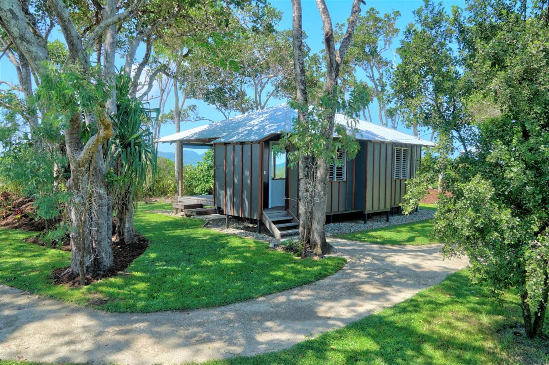 Hotel The Bungalows - Image 1