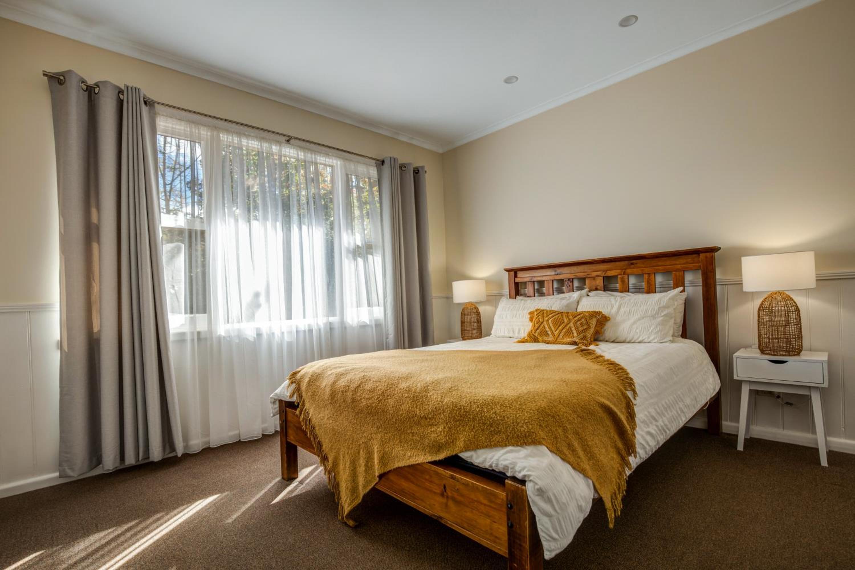 Viewhill Holiday Units - Bright