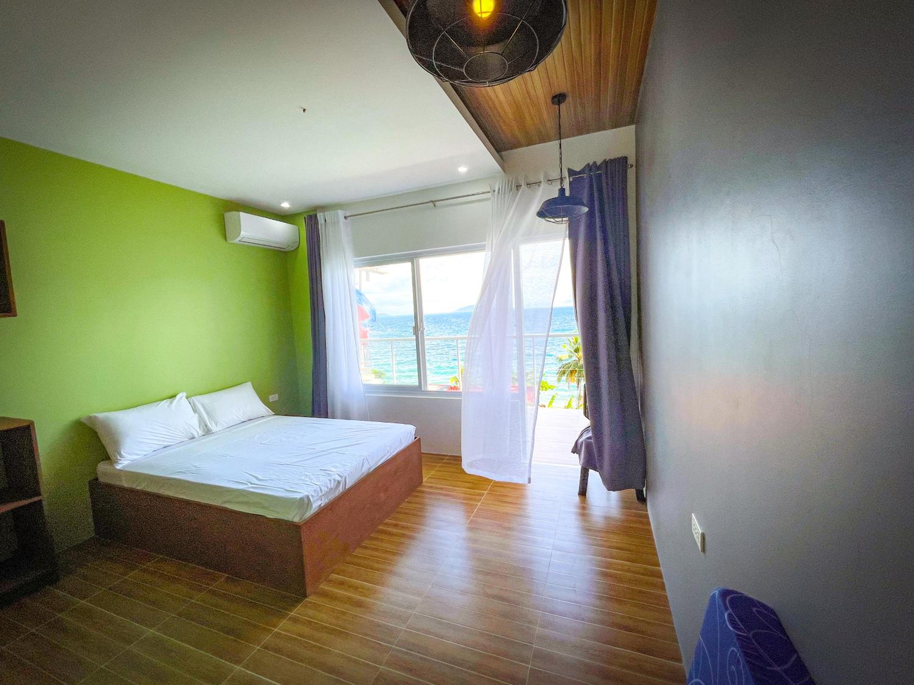 Anilao Ocean View Guest House view 2