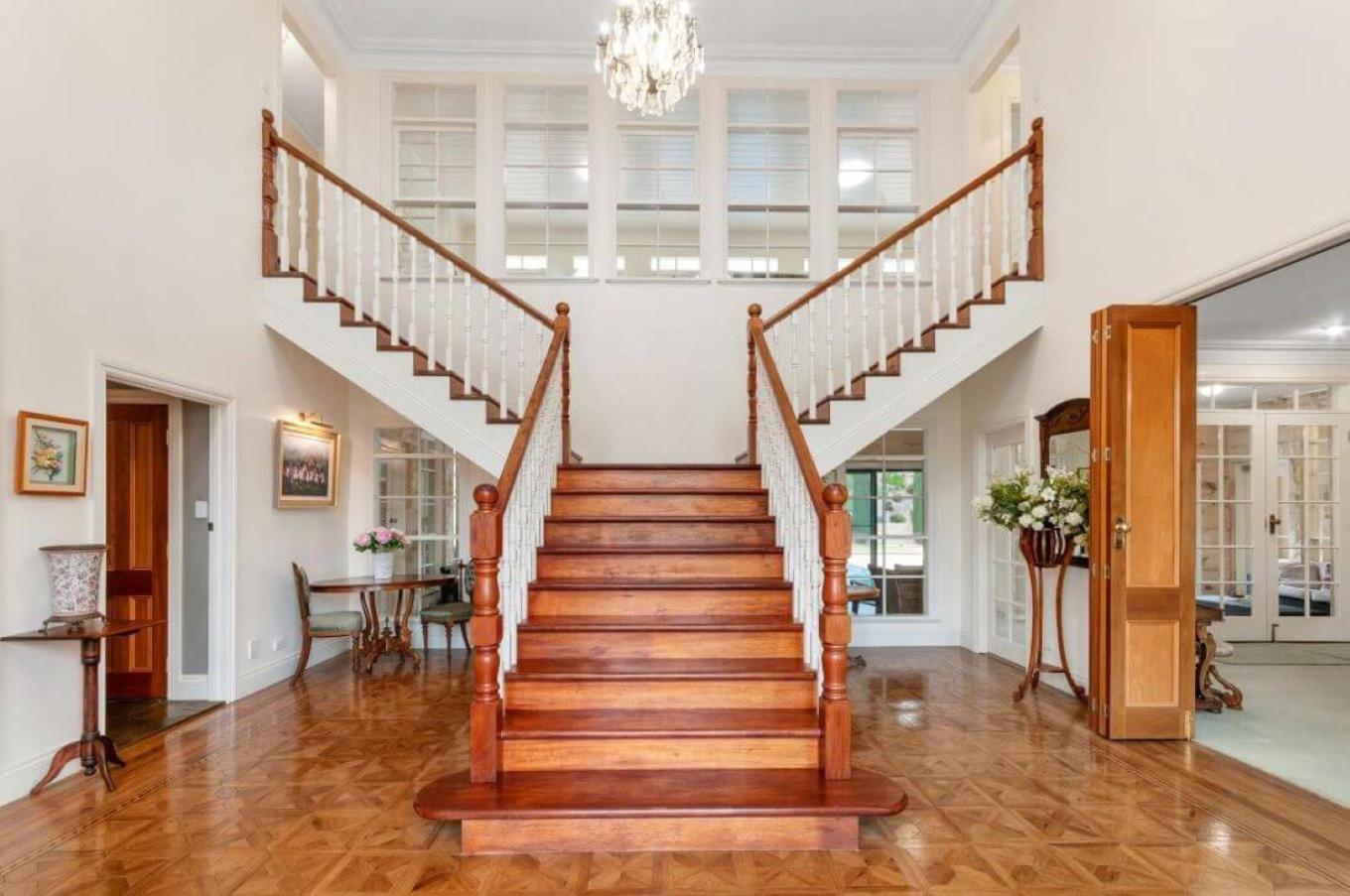 Montfort Manor