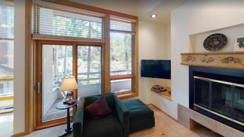 Comfortable And Cozy 2 Bedroom Condo Near Chair Lift 20 In Cascade Village - Shuttle To Vail Village view 2