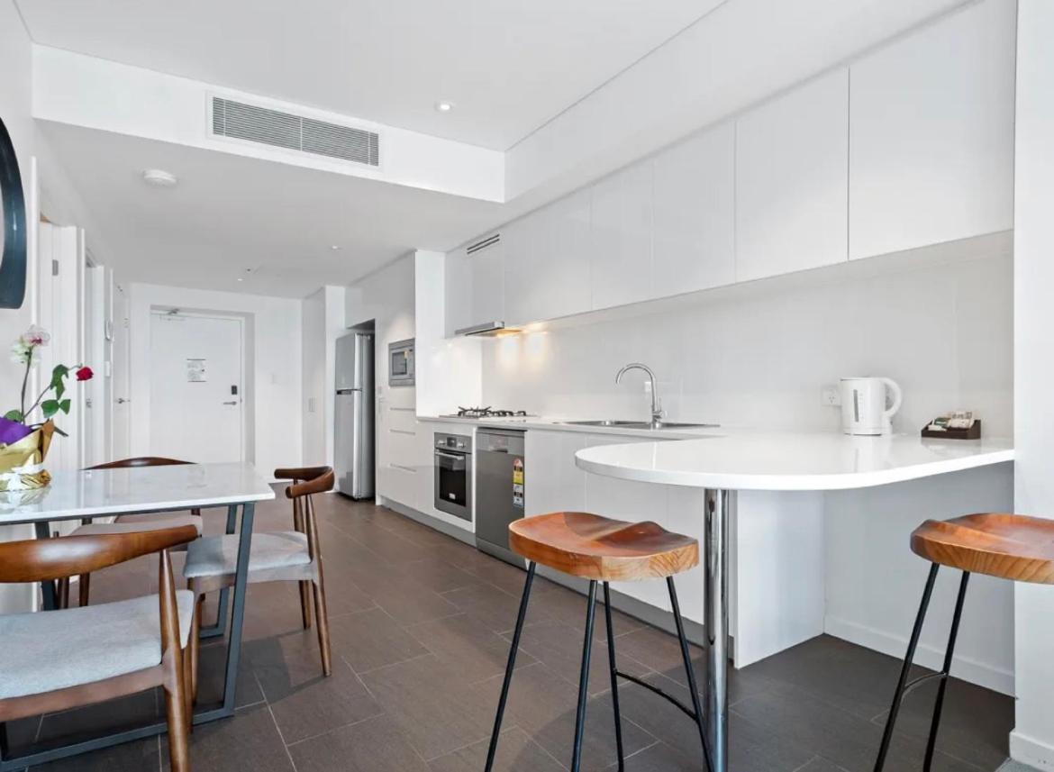 Lvl 24 Bluey Themed family apartment in the heart of CBD by Stylish Stays