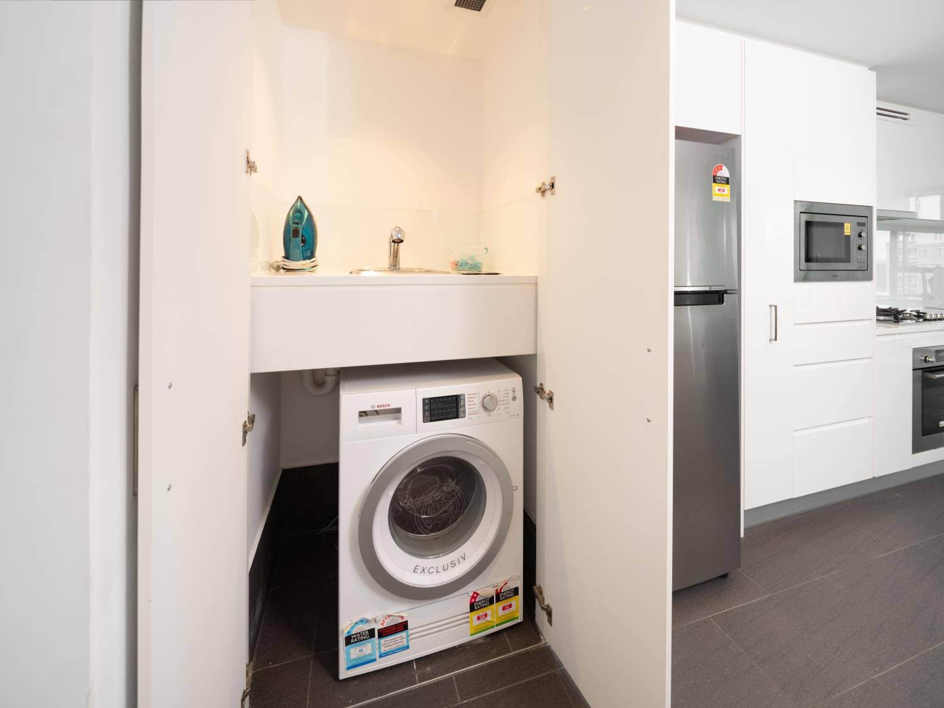 Lvl 24 Bluey Themed family apartment in the heart of CBD by Stylish Stays