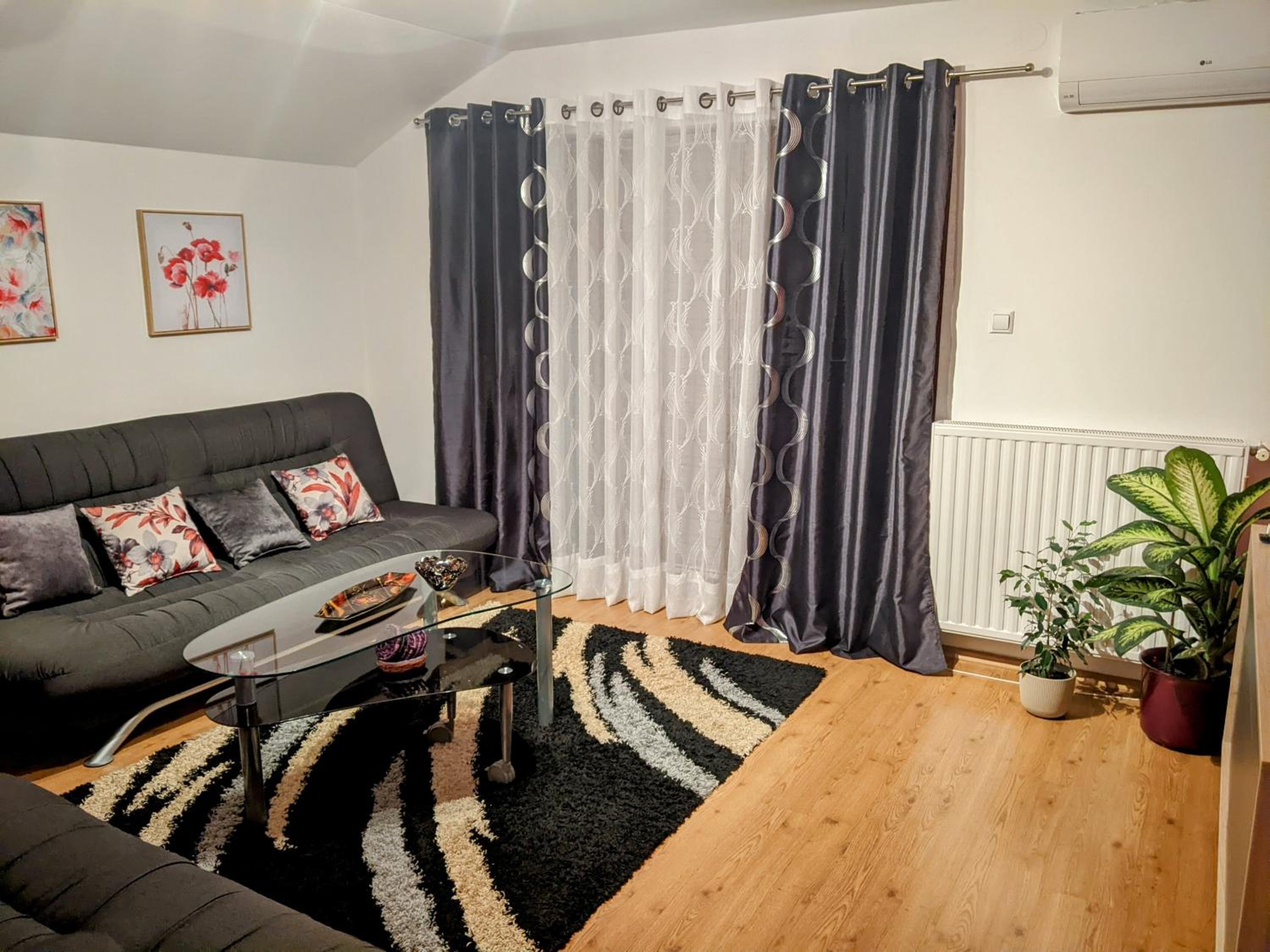 Apartmani Hrastik 2