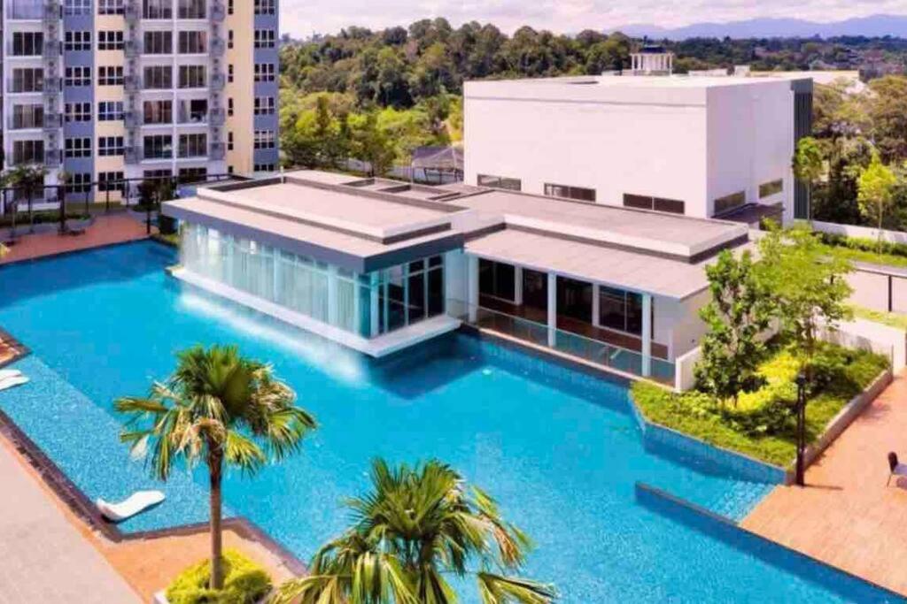 The Cozy@Southville, Bangi (Netflix/Disney+/Pool) view 2