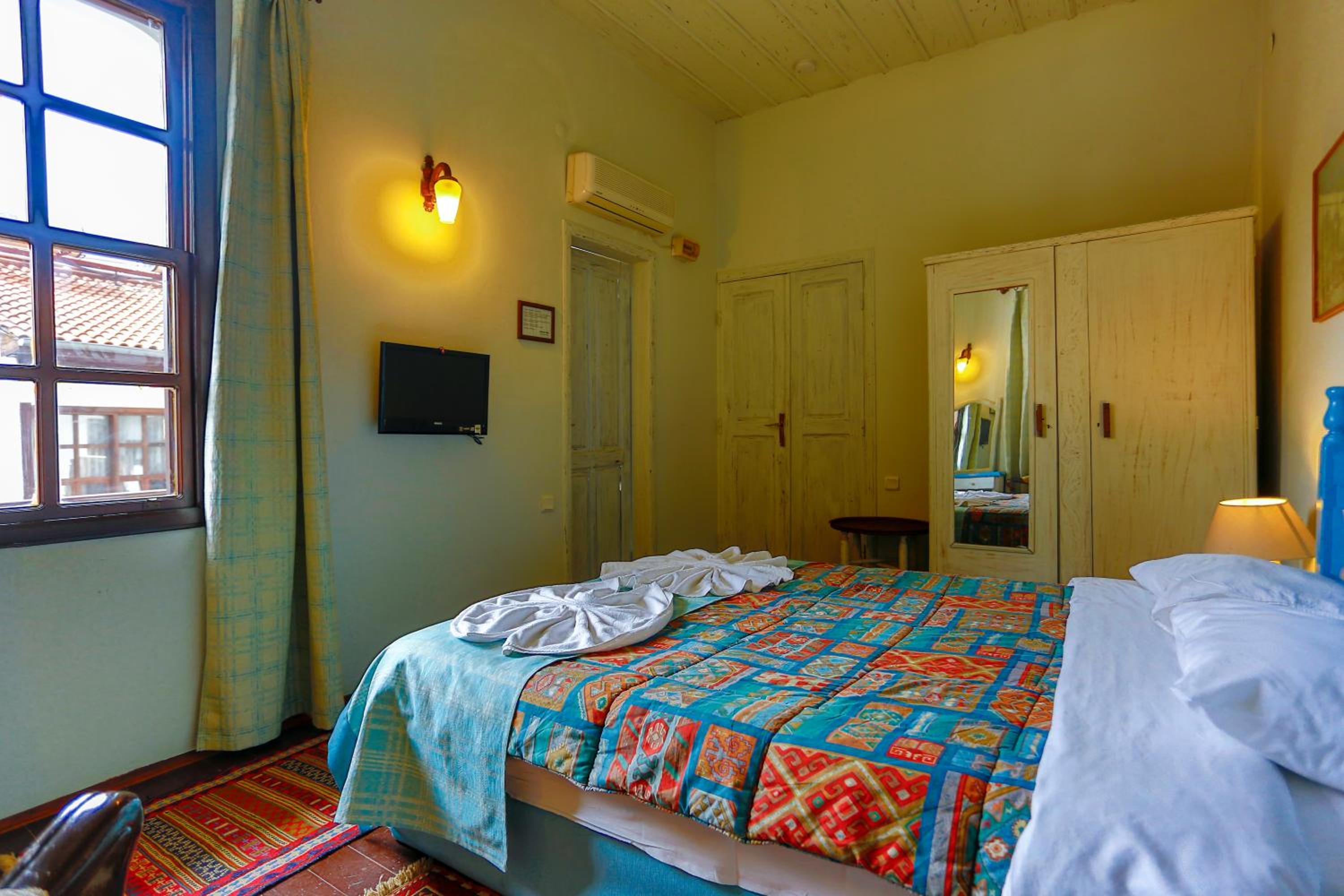Atelya Art Hotel - Image 81