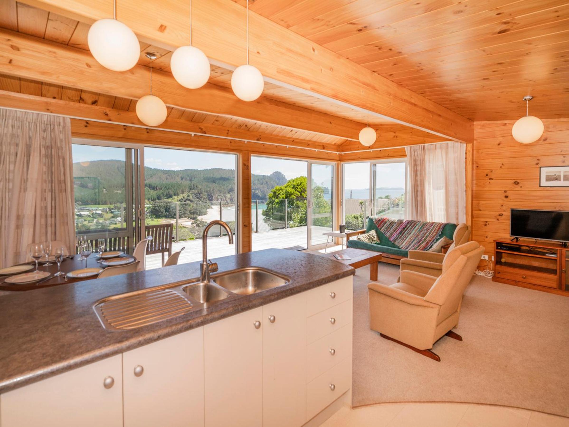 Onemana Lookout - Onemana Holiday Home