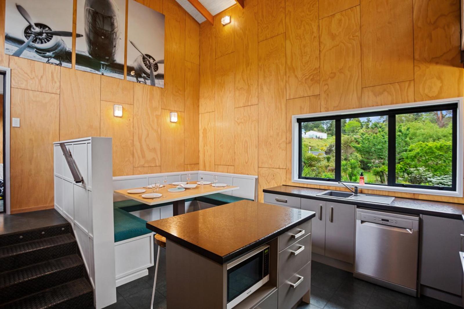 The Barn - Waihi Holiday Home view 2