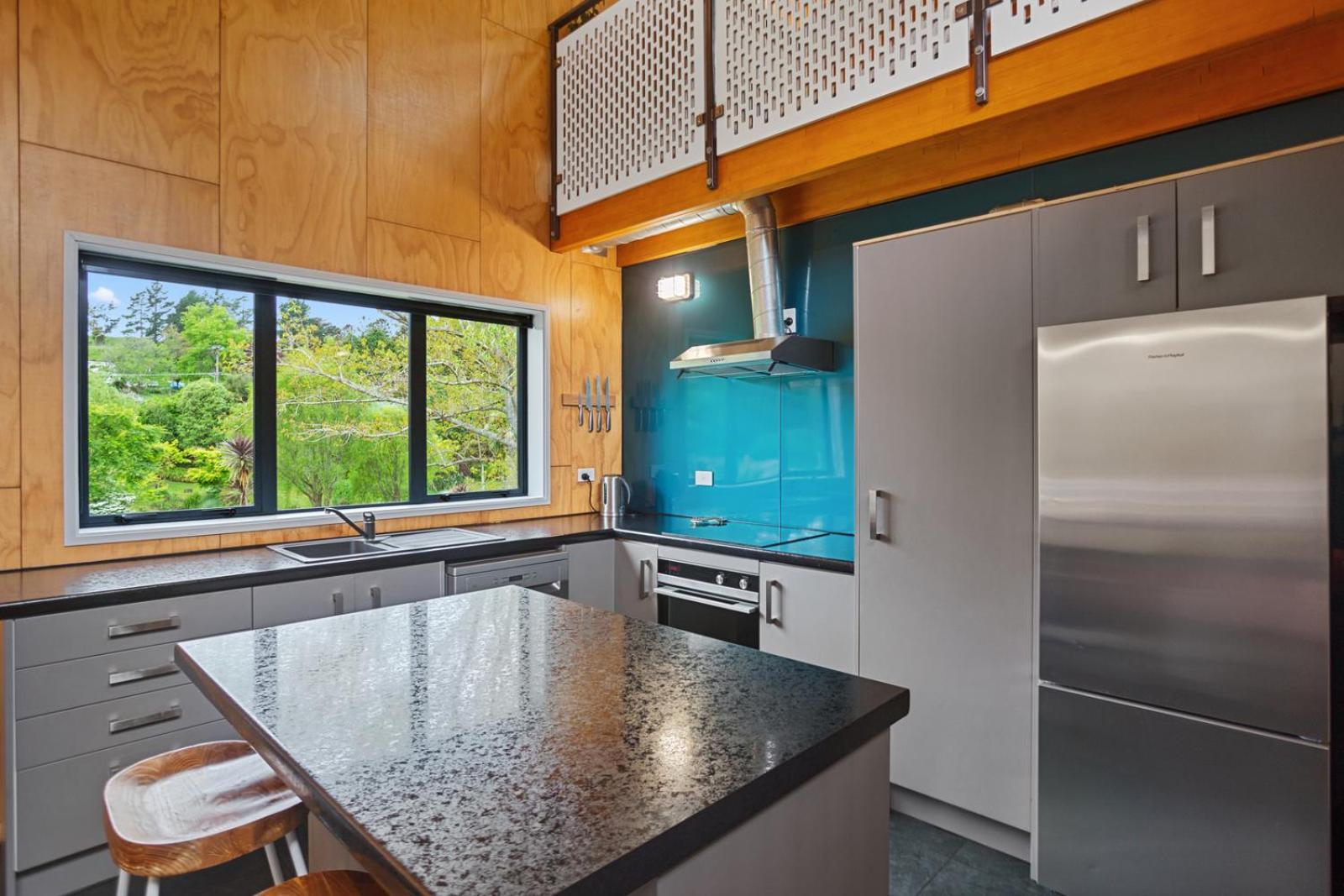 The Barn - Waihi Holiday Home view 4