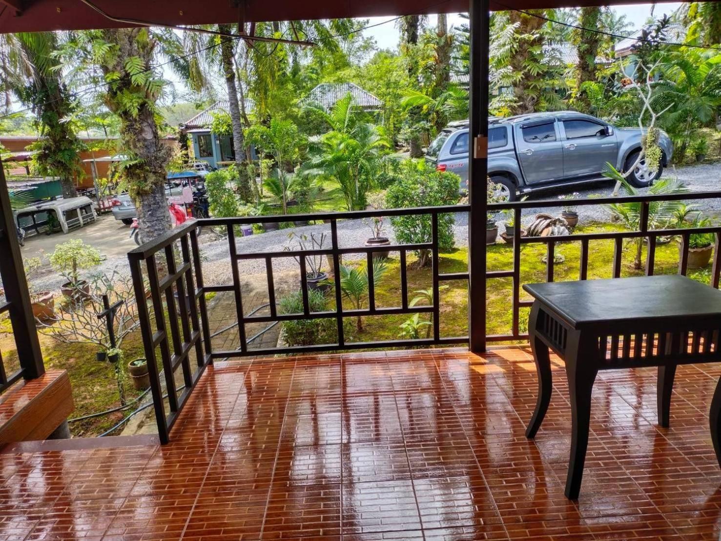 Palmthien Pool Villa Aonang