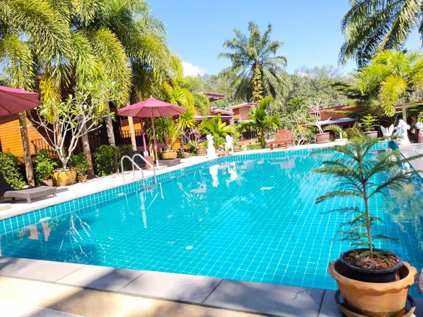 Palmthien Pool Villa Aonang
