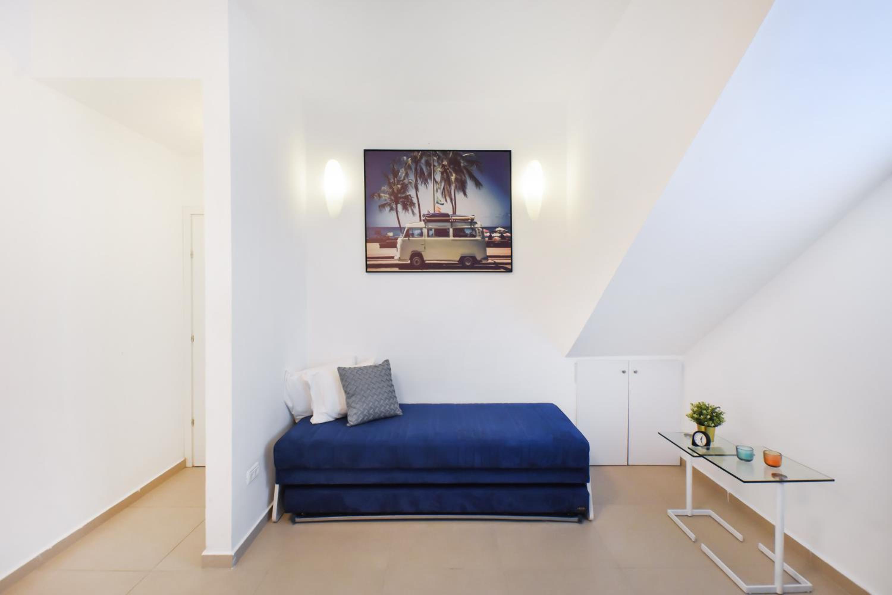 Skylight 3BR in Bograshov by HolyGuest view 2