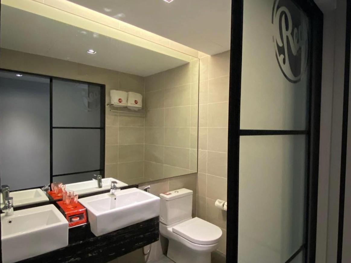 ComfyHomes M101 Dang Wangi Pool KLCC View