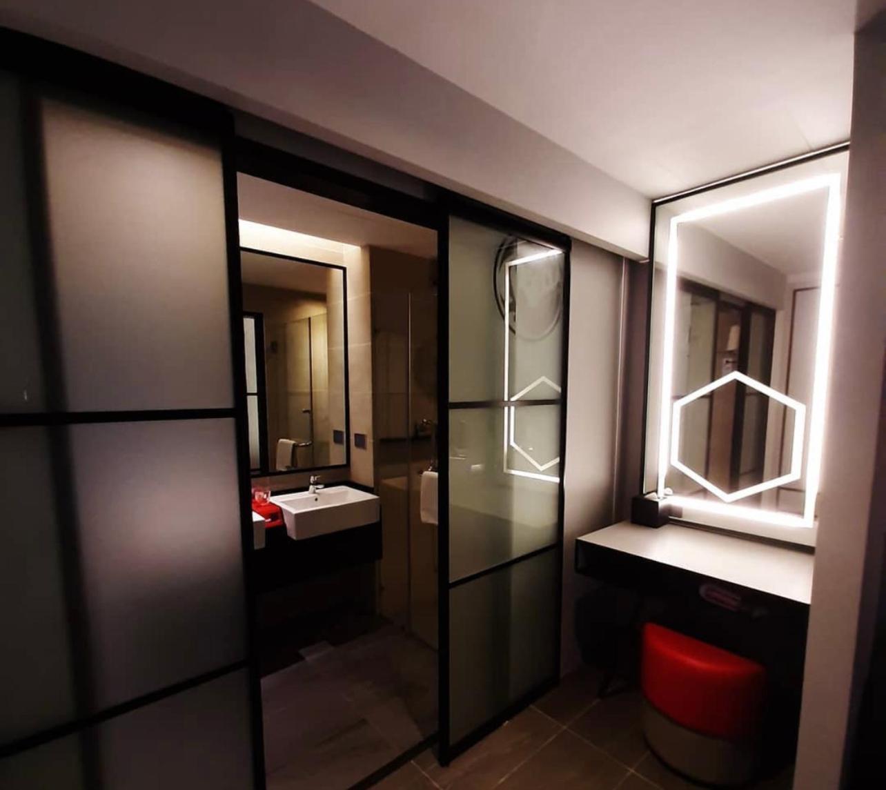 ComfyHomes M101 Dang Wangi Pool KLCC View