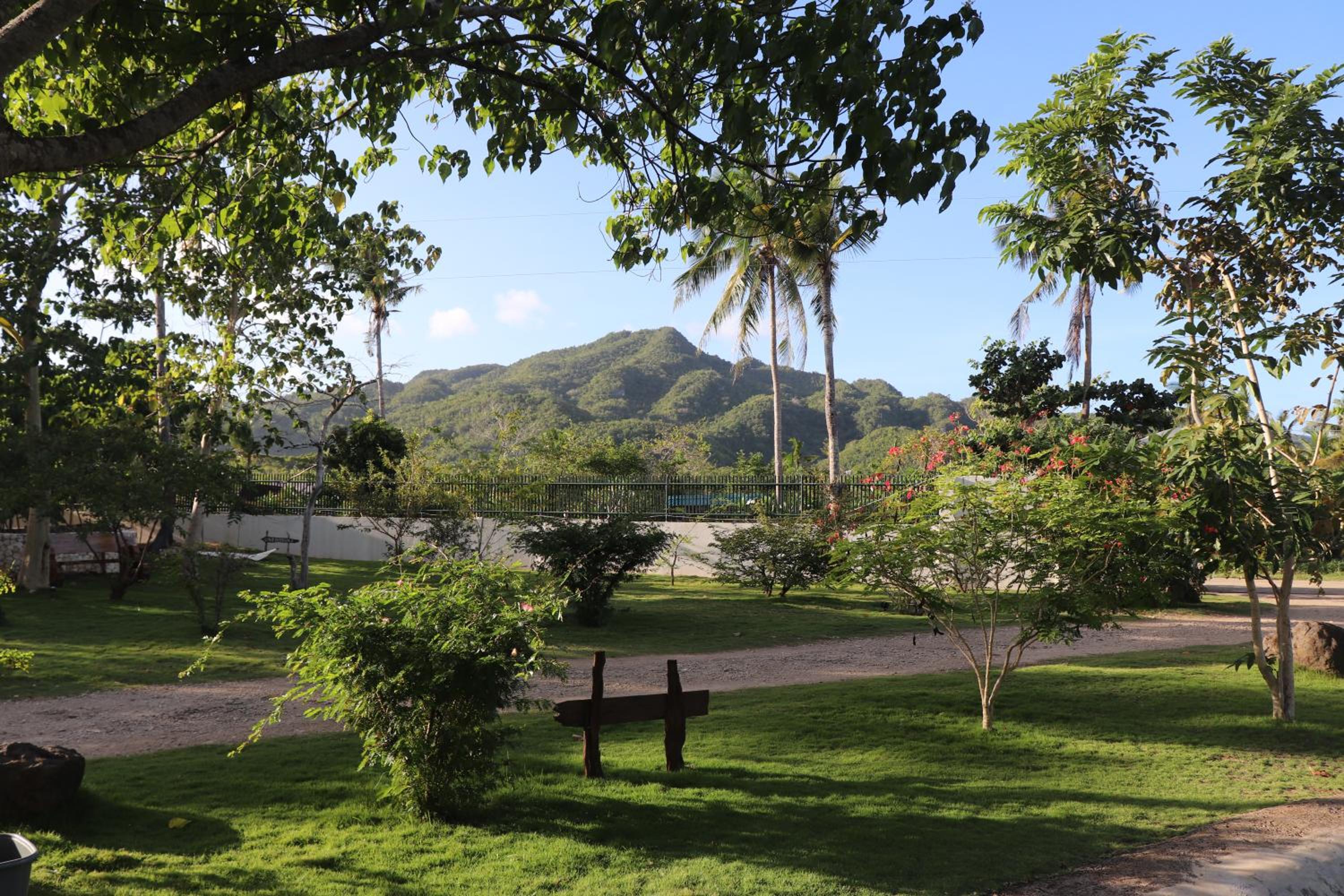 Island View Beachfront Resort