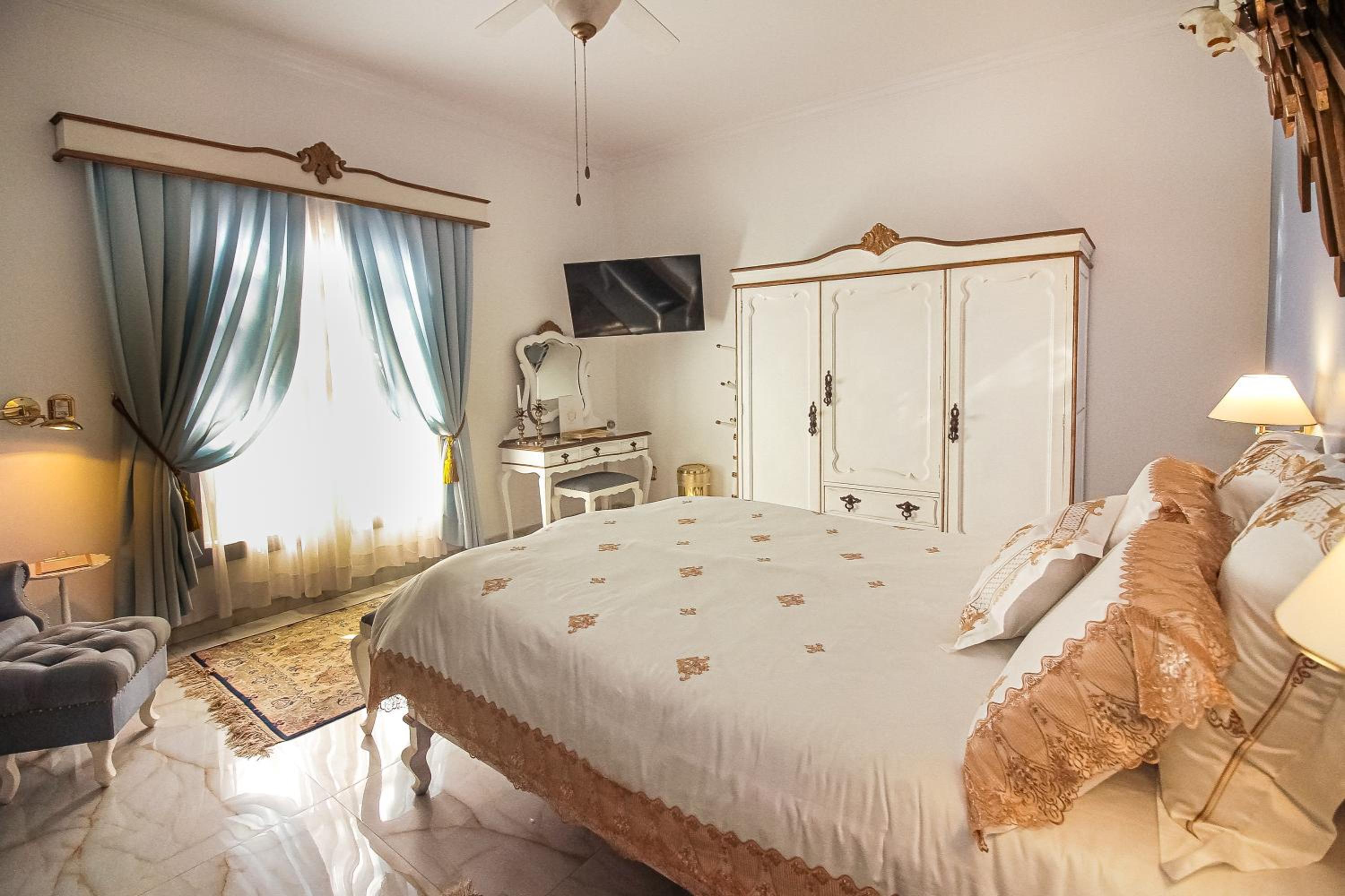 Casa Nostra Boutique Hotel