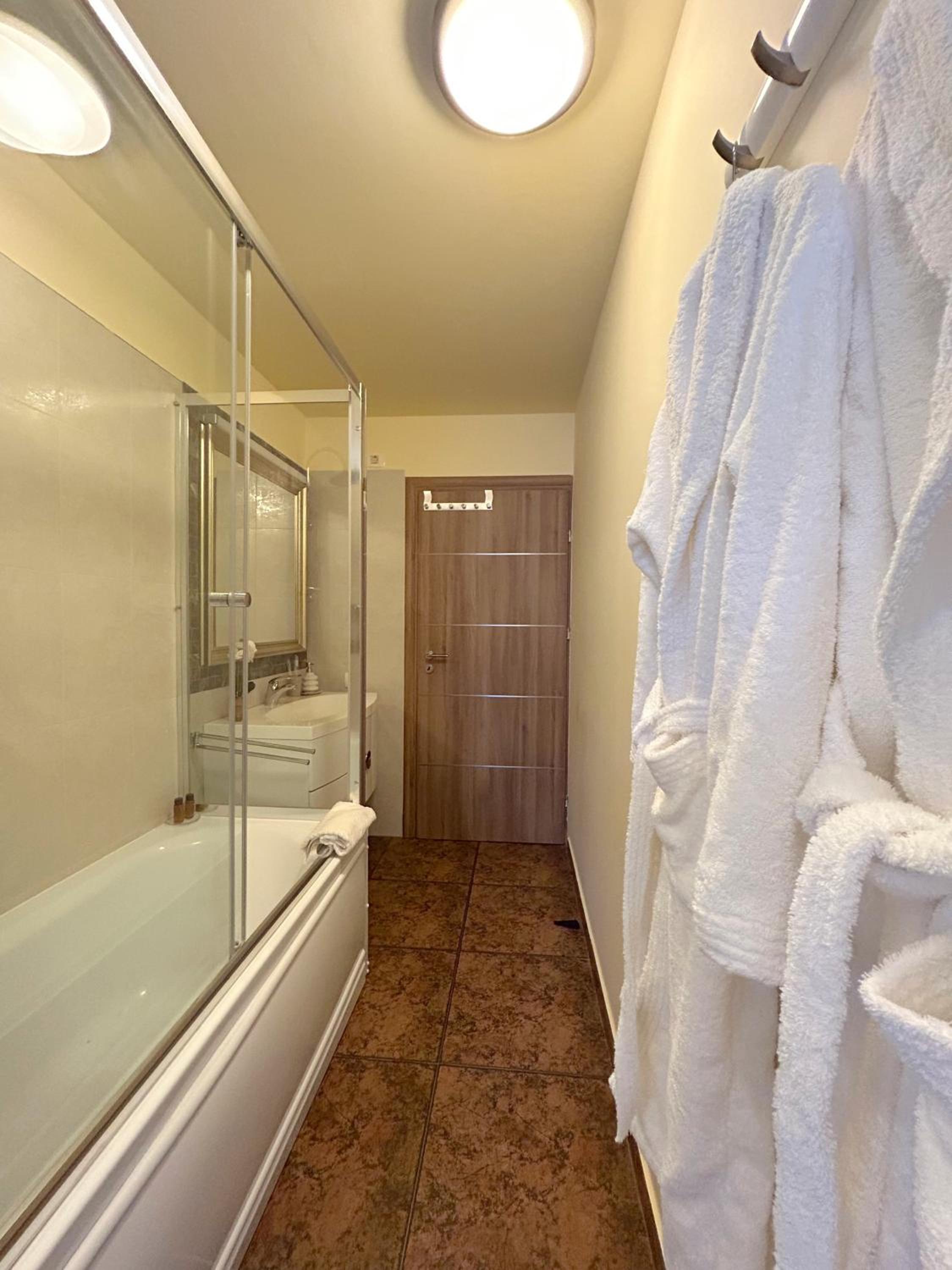 Thea Apartment