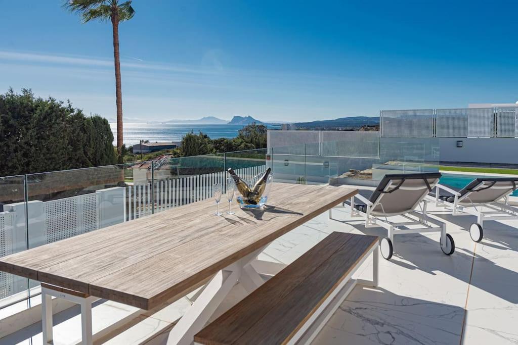luxurious villa MOGA overlooking the sea and Gibraltar