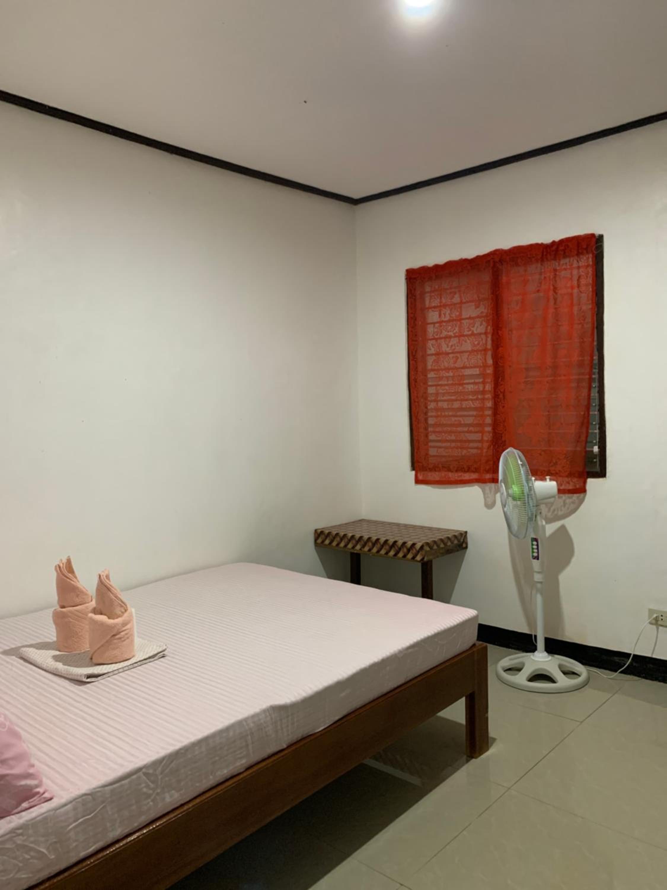 Bundal Riverside Room #3