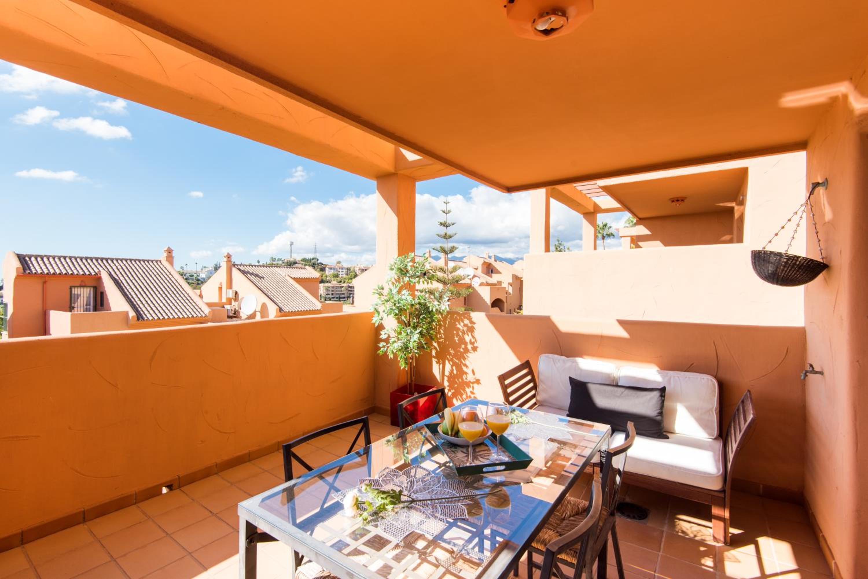 RentAndHomes Marbella Golf Elviria