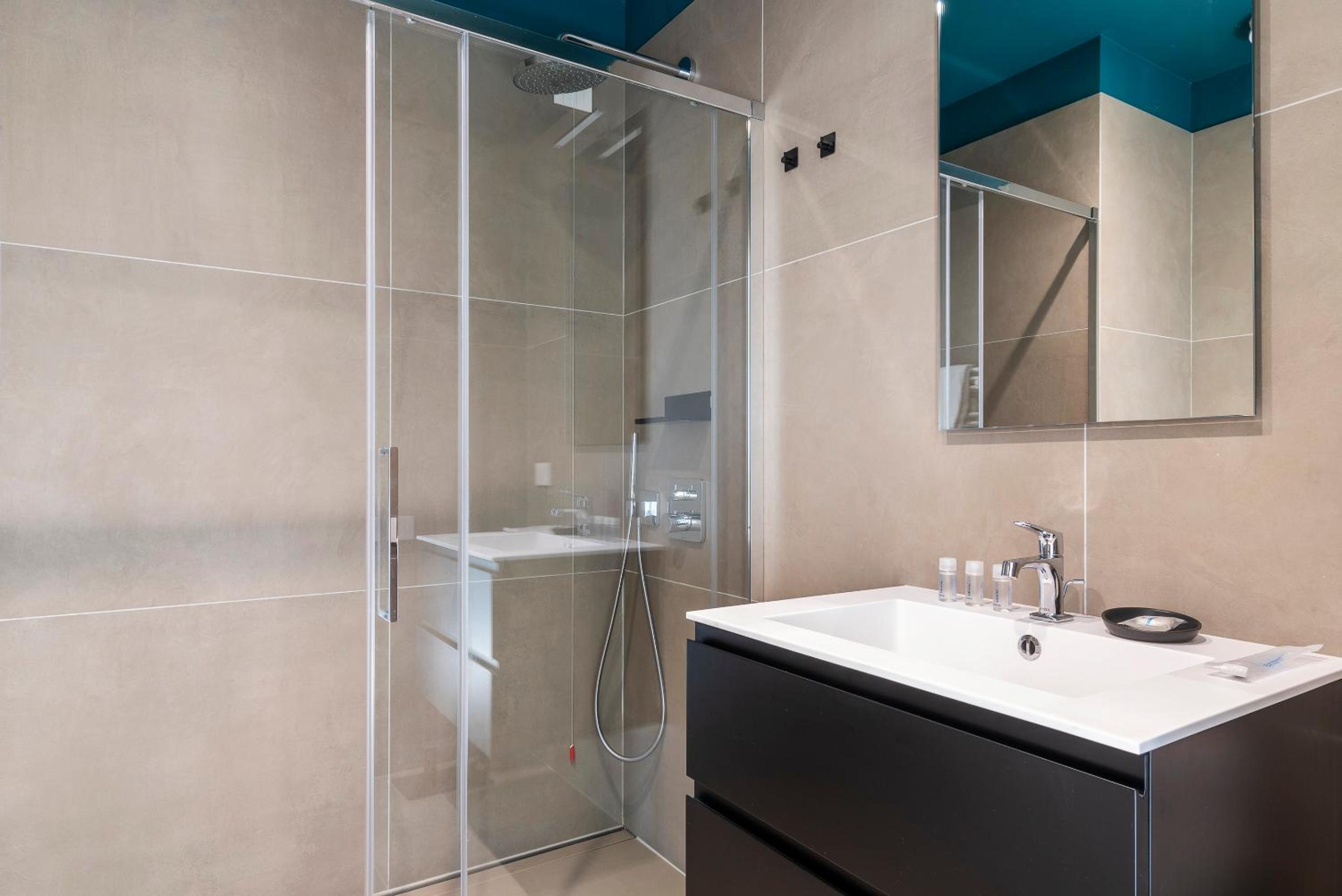 easyhomes-Central Tower