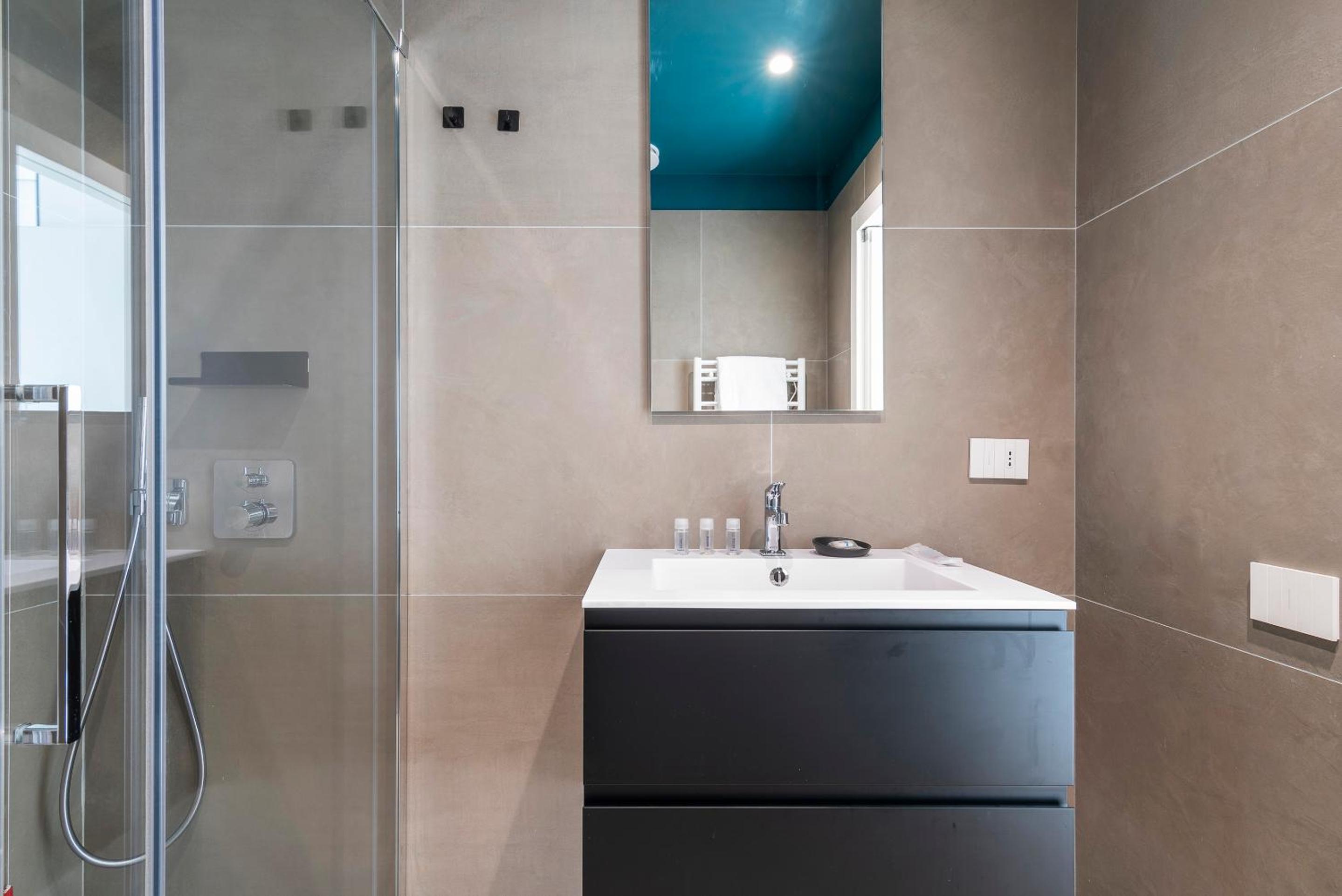 easyhomes-Central Tower