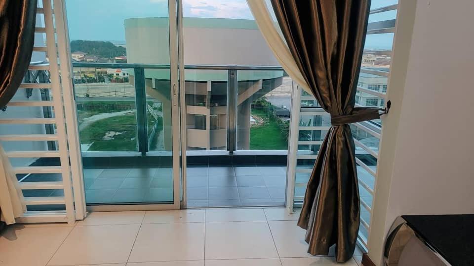 Sekinchan PaddyView Homestay 高楼 看稻田 阳台民宿