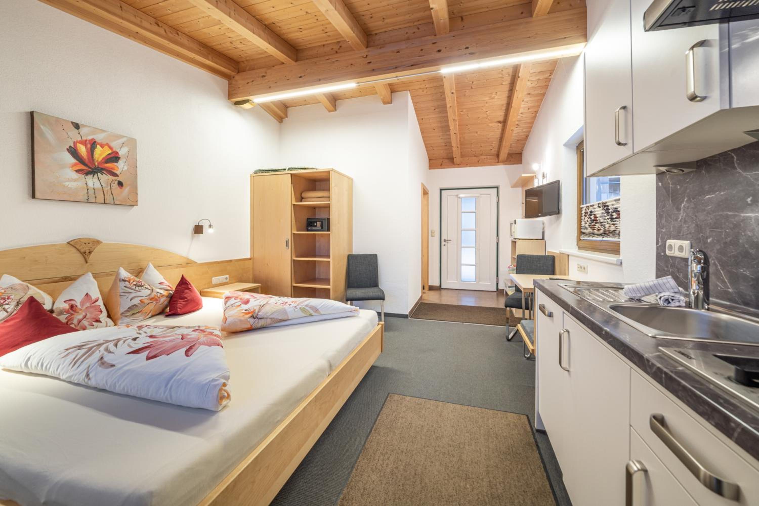 Appartementhaus im Winkel
