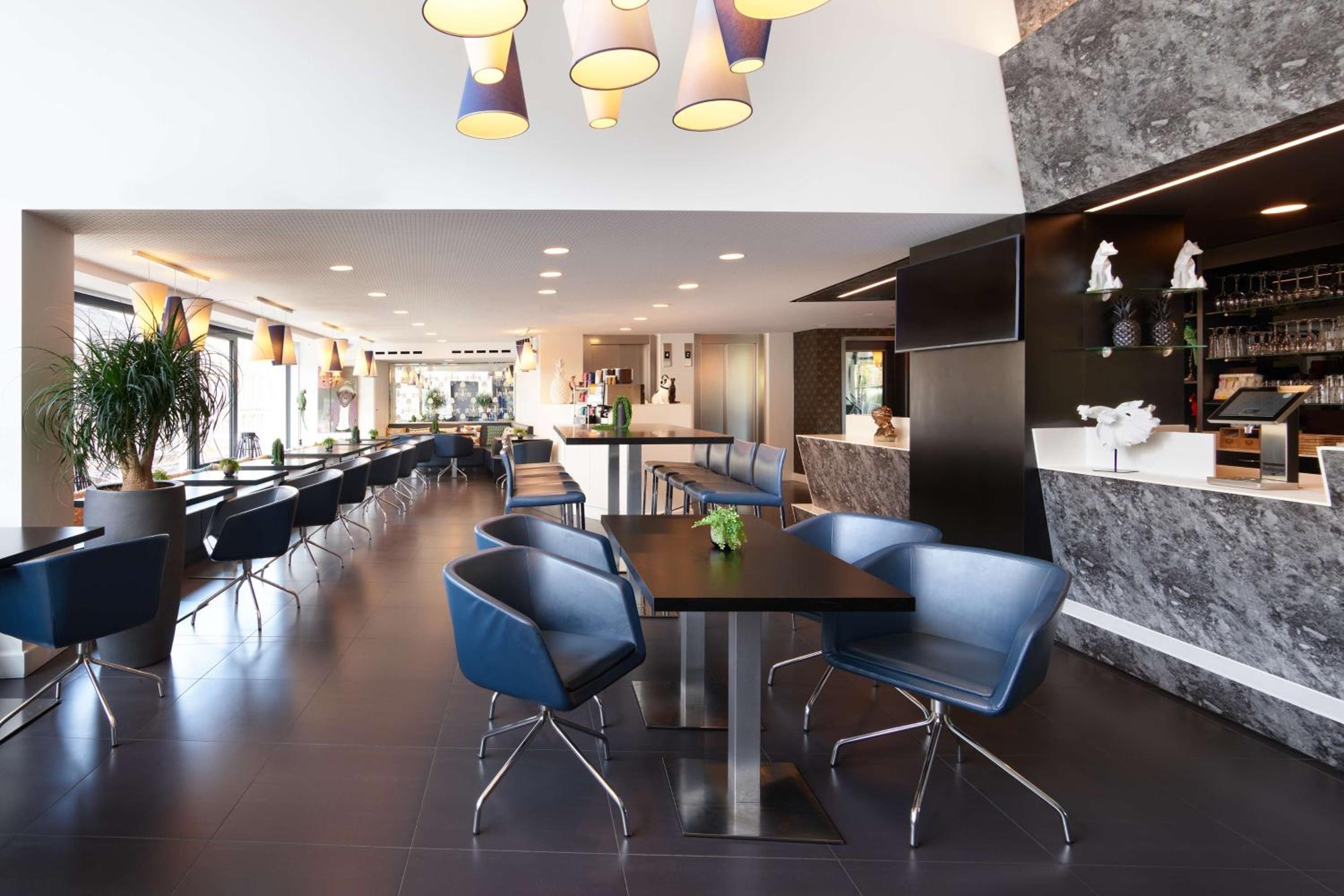 Luxembourg Vacations - Park Inn by Radisson Luxembourg City - Property Image 2