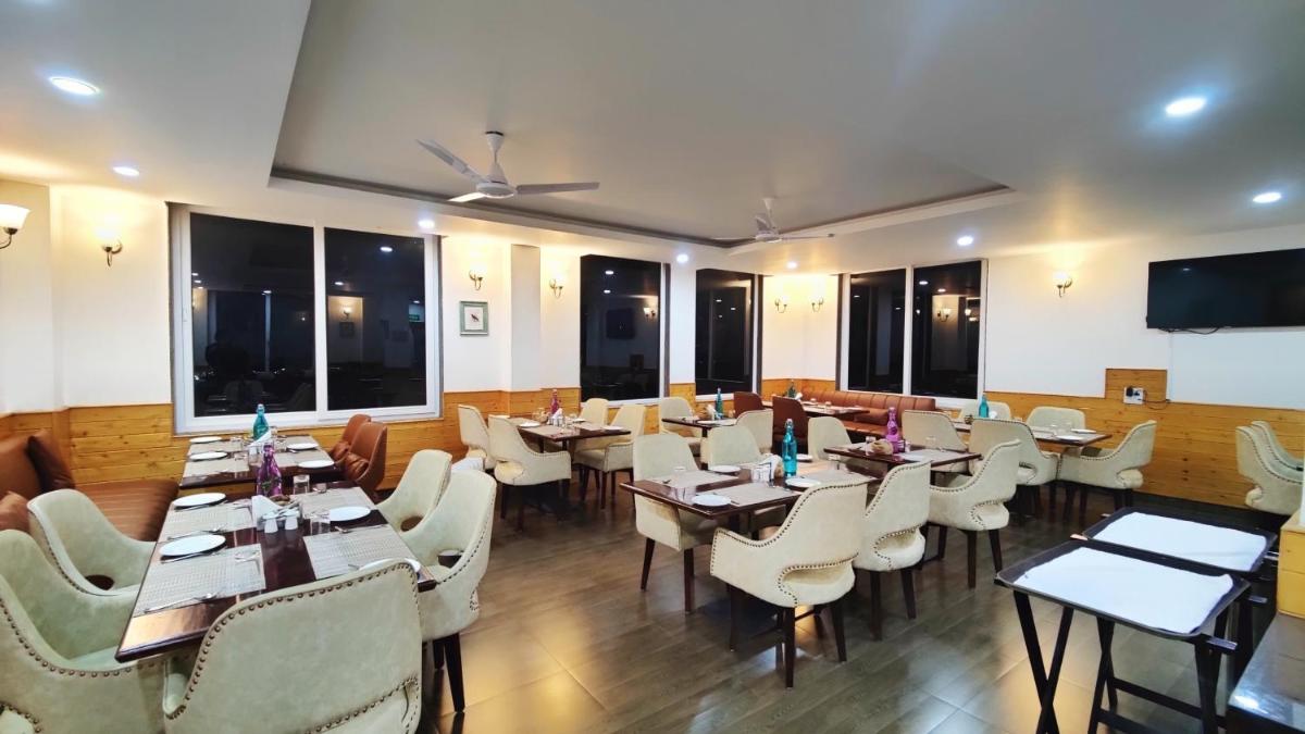 restaurant